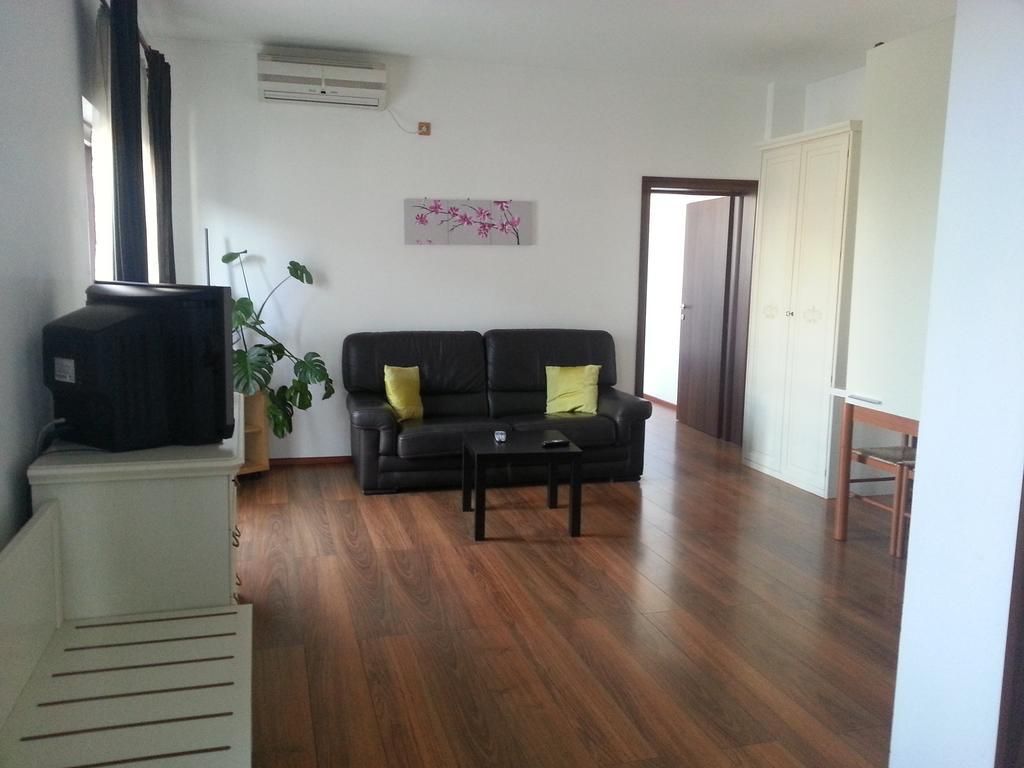 Banu Manta Apartments ブカレスト エクステリア 写真